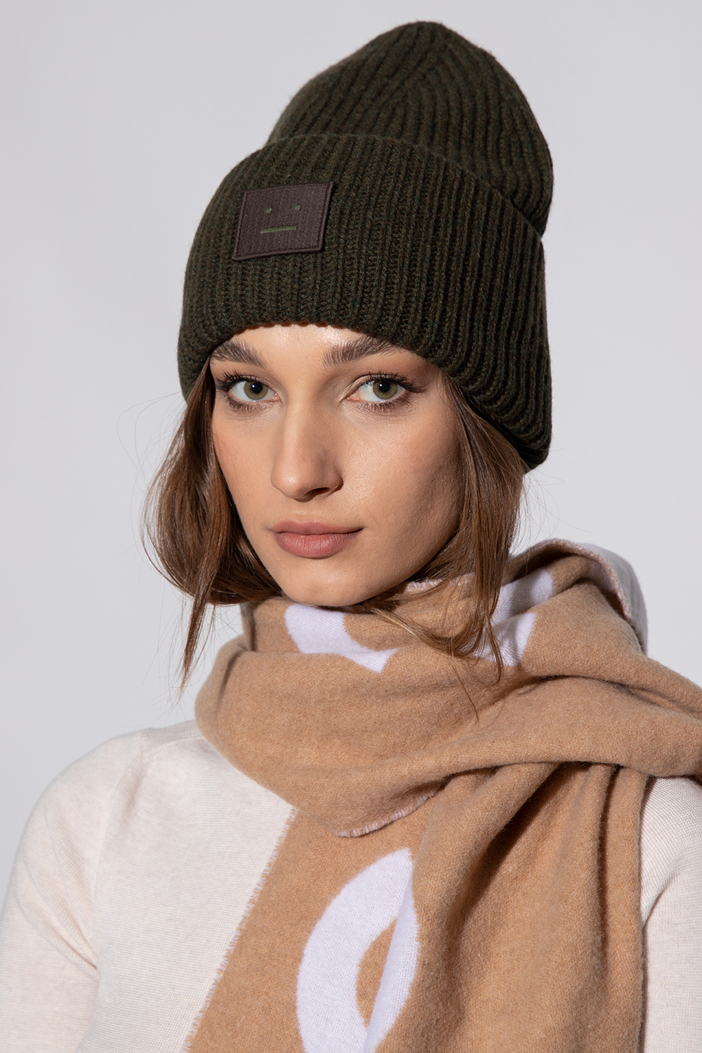 Acne beanie deals